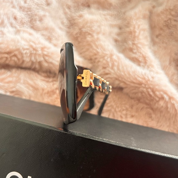 PRICE Drop! 🌟 Sophisticated and Classy Chanel Sunglasses- Iconic Style! - Picture 8 of 9